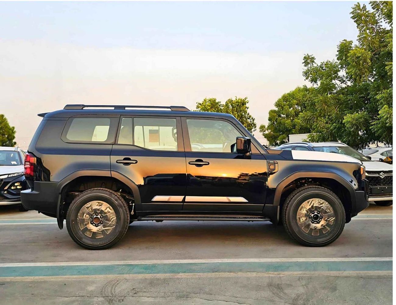 Toyota Prado TURBO / 2.4L V4 PETROL / GGC SPECS / RADAR , HUD / 360*CAMERA / FR PWR SEATS WITH LEATHER  (CODE # A