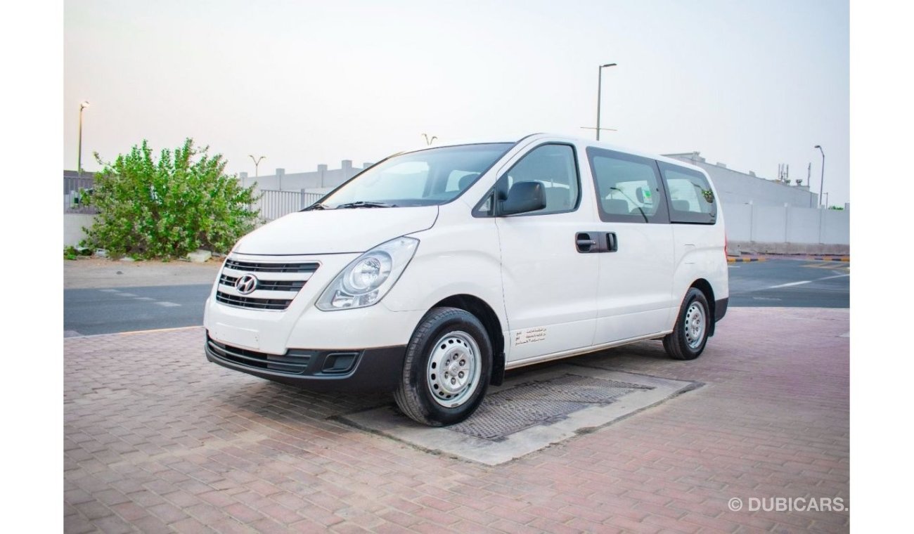 هيونداي H-1 2017 | HYUNDAI H1 | PASSANGER VAN 12-SEATER | GCC | VERY WELL-MAINTAINED | SPECTACULAR CONDITION |