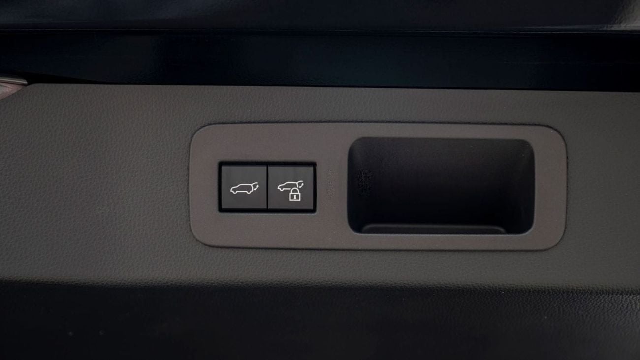 تويوتا لاند كروزر LC300 VXR 3.3L Diesel MY2025