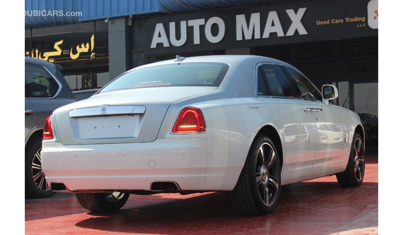 Rolls-Royce Ghost (2010) V12, GCC