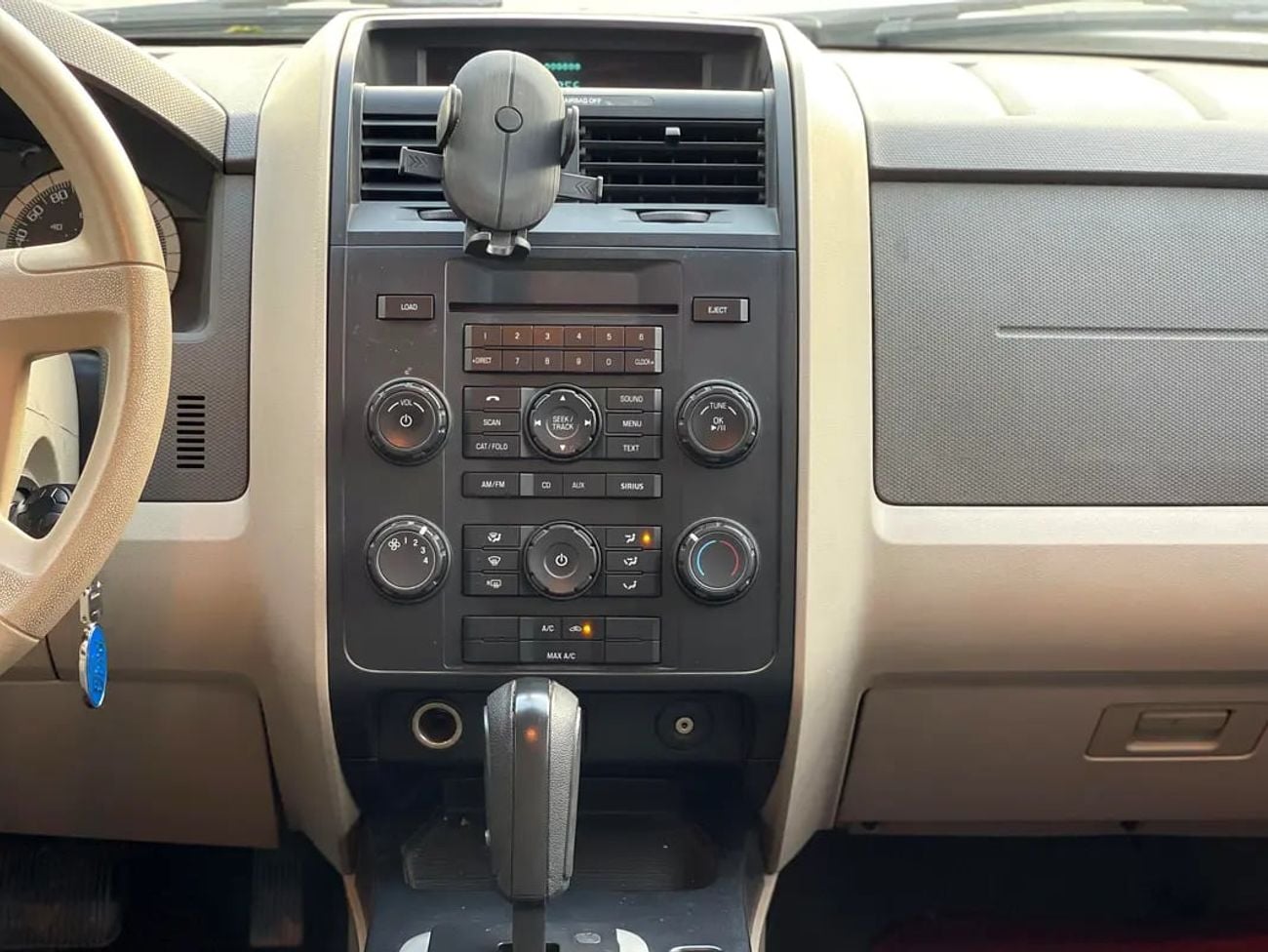 Ford Escape XLT | 2.5L 4-CYLINDERS | | GCC | LOW MILAGE | WELL MAINTAINED