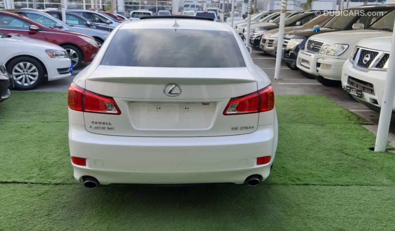 Lexus IS250 Import - number one - hatch - leather - alloy wheels - in excellent condition, without any costs