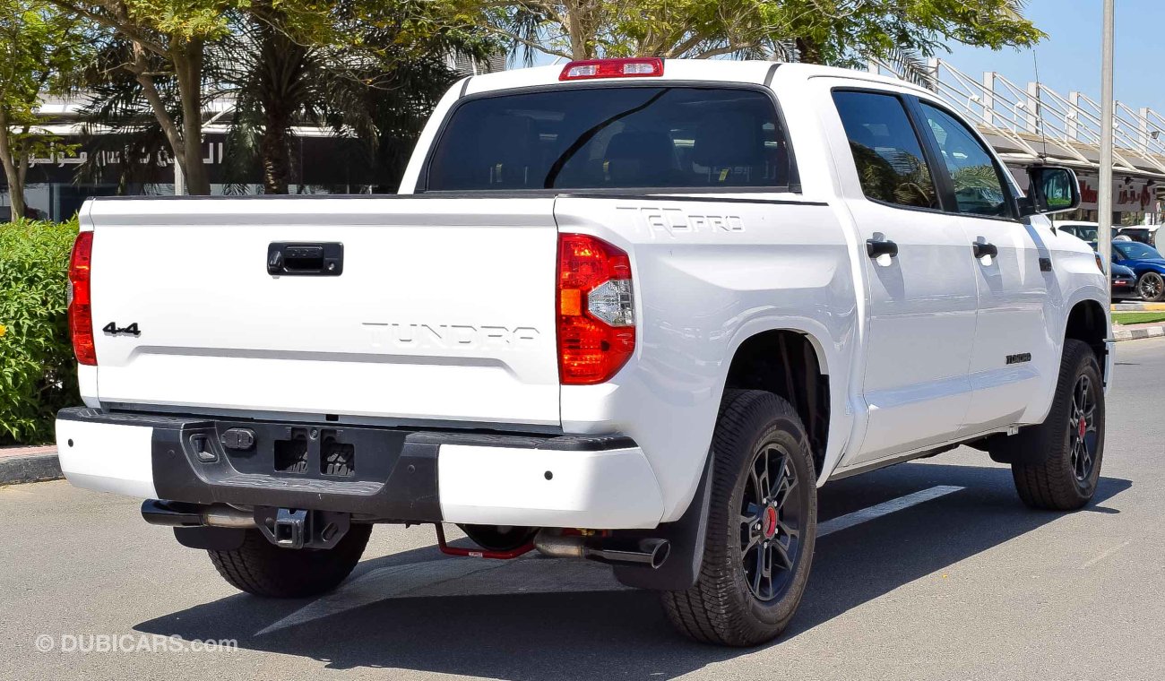 Toyota Tundra 5.7 L V8 TRD PRO