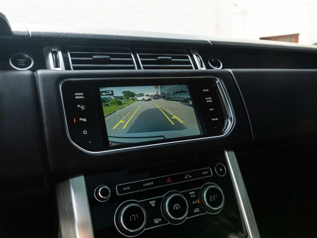 لاند روفر رينج روفر CASH OFFER!!! RANGE ROVER VOGUE HSE 5L V8 AWD LE • GCC SPECS • PRISTINE CONDITION