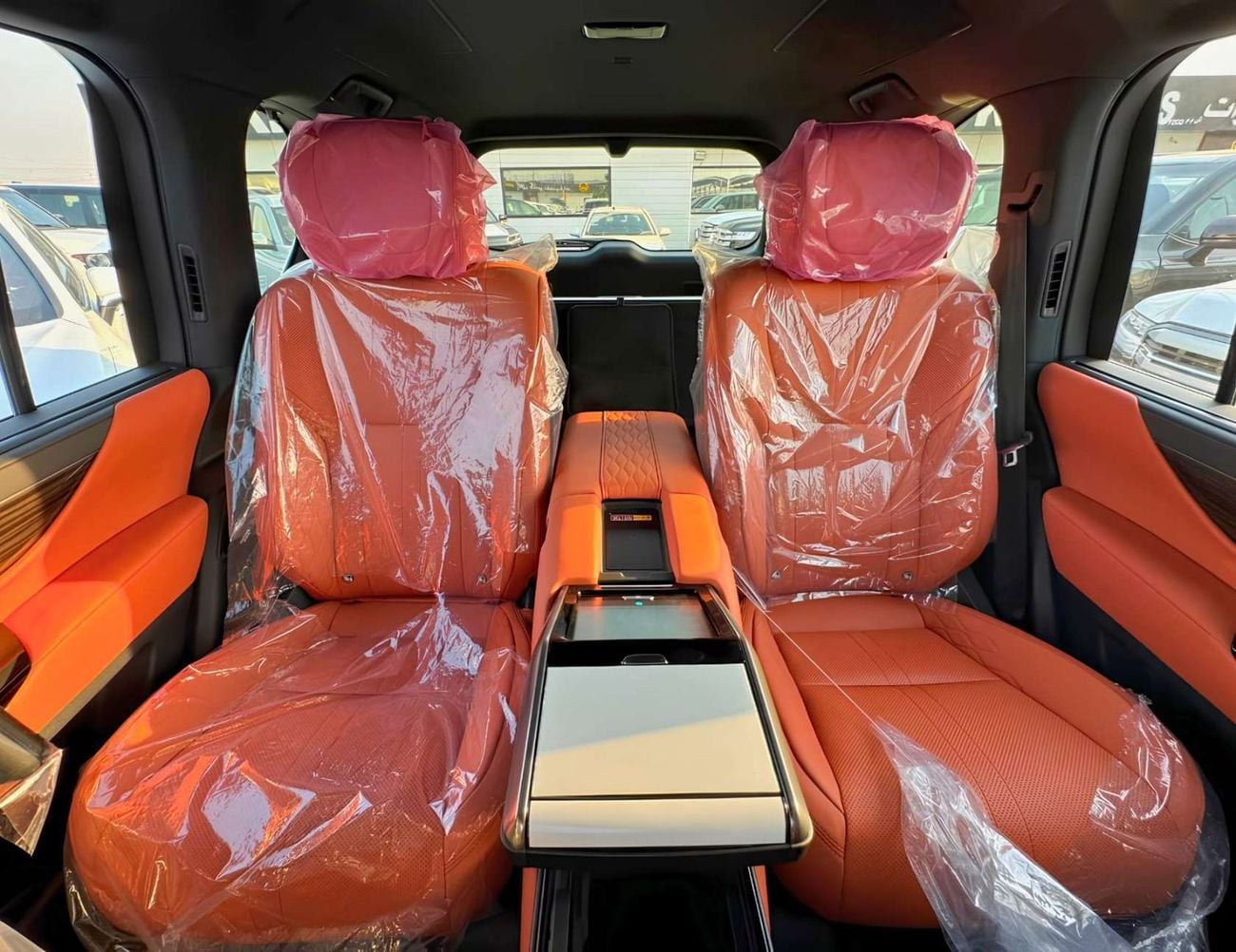 Lexus LX600 VIP 3.5L PETROL || RADAR / 360*CAMERA / LEATHER WITH PWR SEATS / SUNROOF / REAR ENTERTAINMENT SCREEN