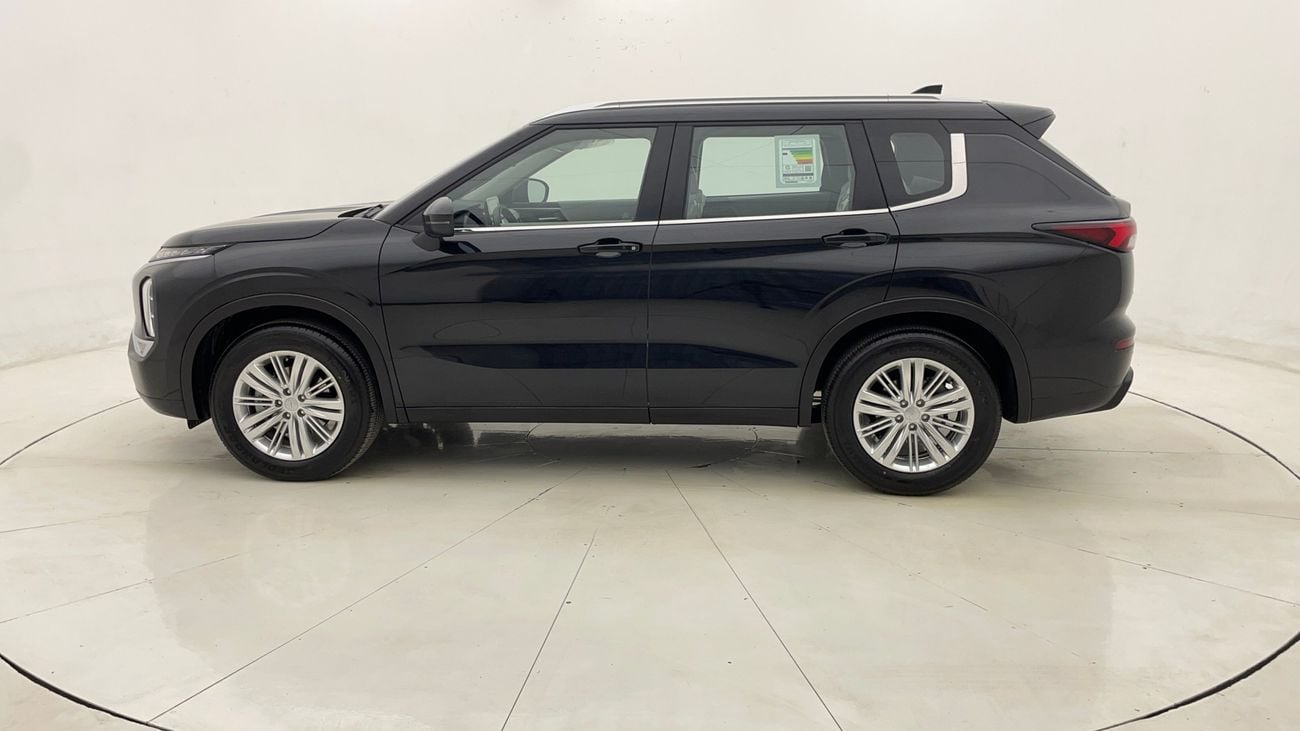 Mitsubishi Outlander MIDLINE WITH SUNROOF 2.5 | Zero Down Payment | Home Test Drive