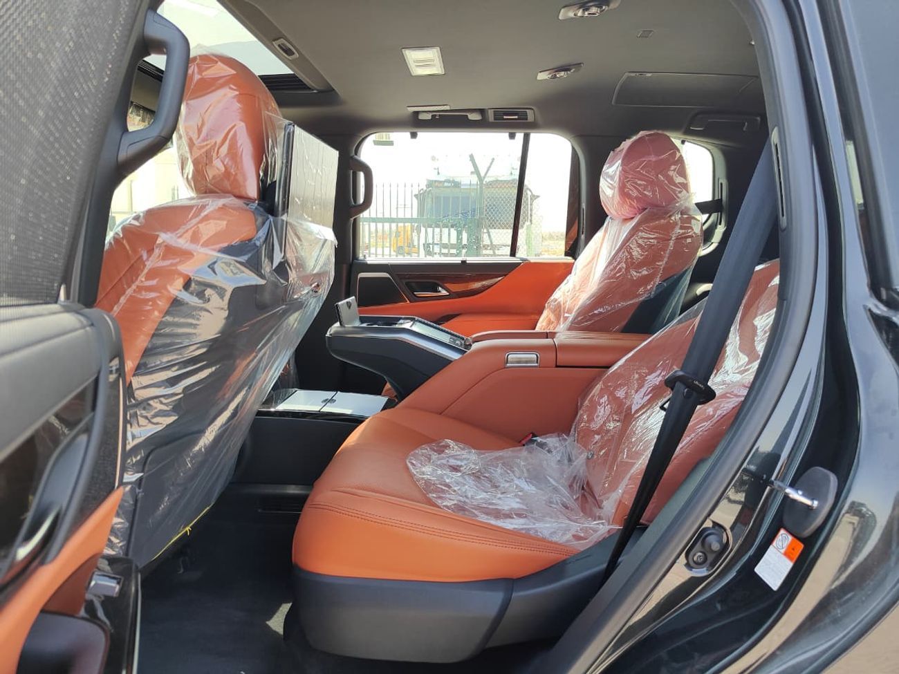 Lexus LX 600 Lexus LX 600 VIP 3.5L LX 600 VIP 2025 Black