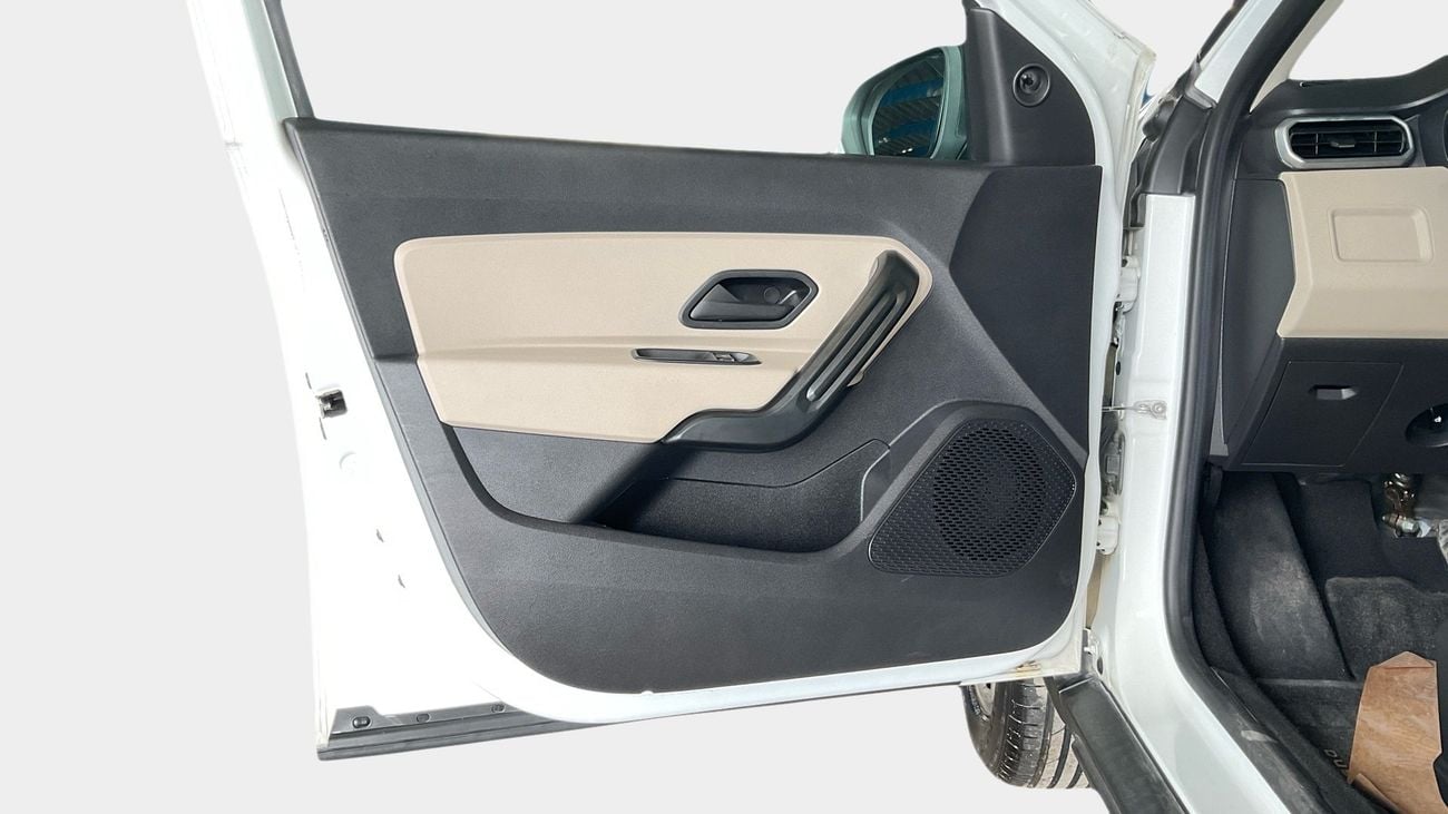 Renault Duster 1.6 L 115 2WD AUTO PE ABS | Guaranteed Warranty | 0 Down Payment