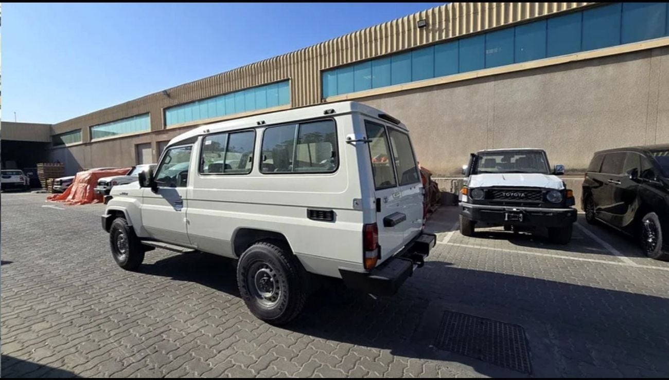 Toyota Land Cruiser 70 TOYOTA LAND CRUISER LC78 4.2D MT 2024