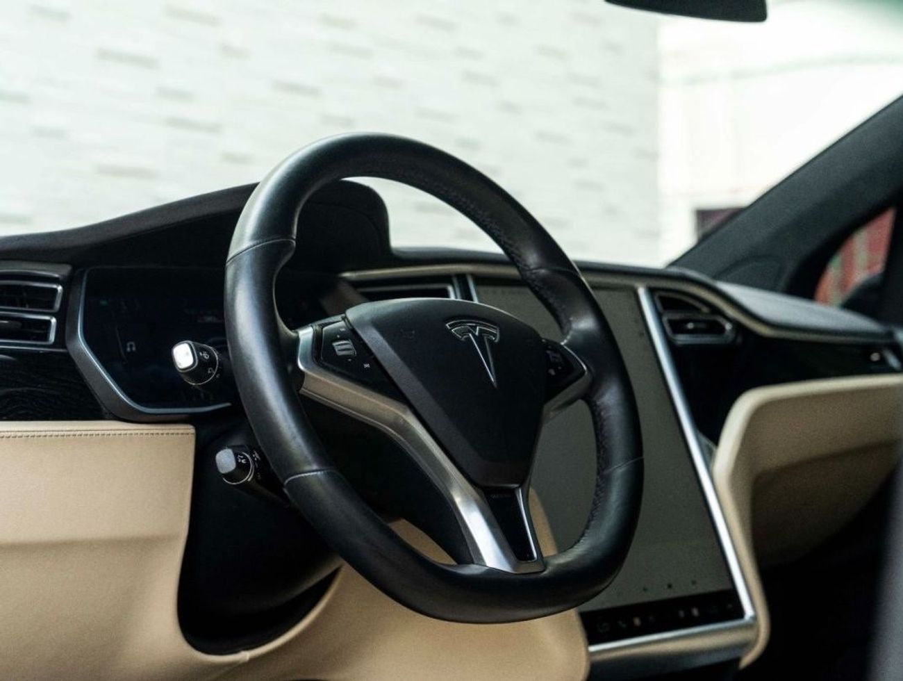 تسلا موديل اكس TESLA MODEL X P 90D LUDICROUS MODE • 7-SEATER • FULLY LOADED • FULL SERVICE TESLA UAE