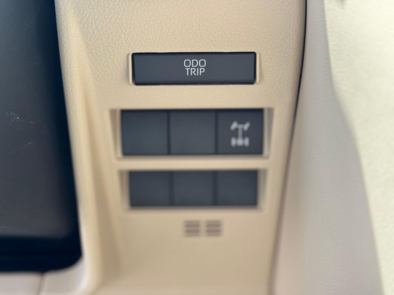 Toyota Land Cruiser GXR 3.5L