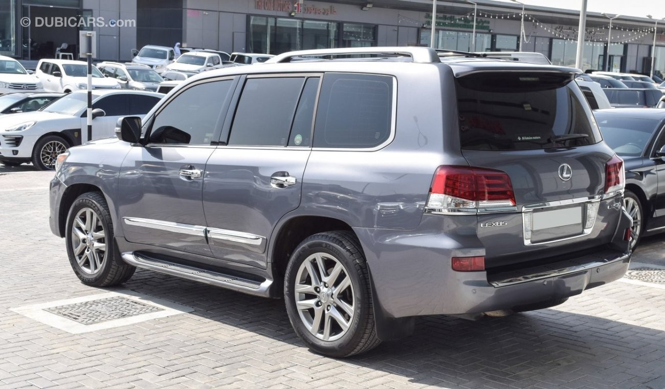 Lexus LX570