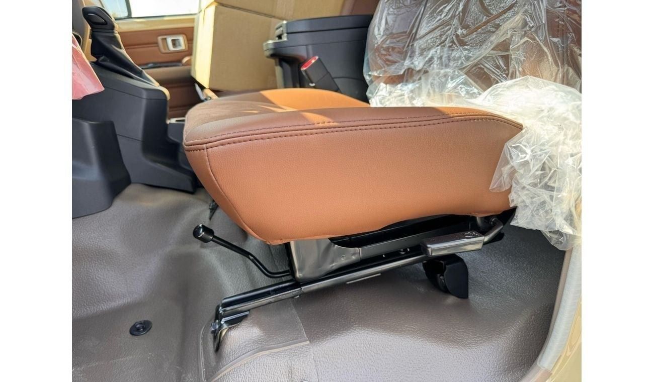 Toyota Land Cruiser Pick Up 79 DC 2.8L TURBODIESEL AUTOMATIC TRANSMISSION