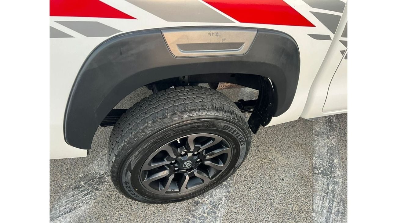 Toyota Hilux 2021 TOYOTA HILUX Adventure Option 2.7L  -  V4  GCC 4 Cylinder - 4 Wheel Drive 4X4 - LEATHER SEATS -