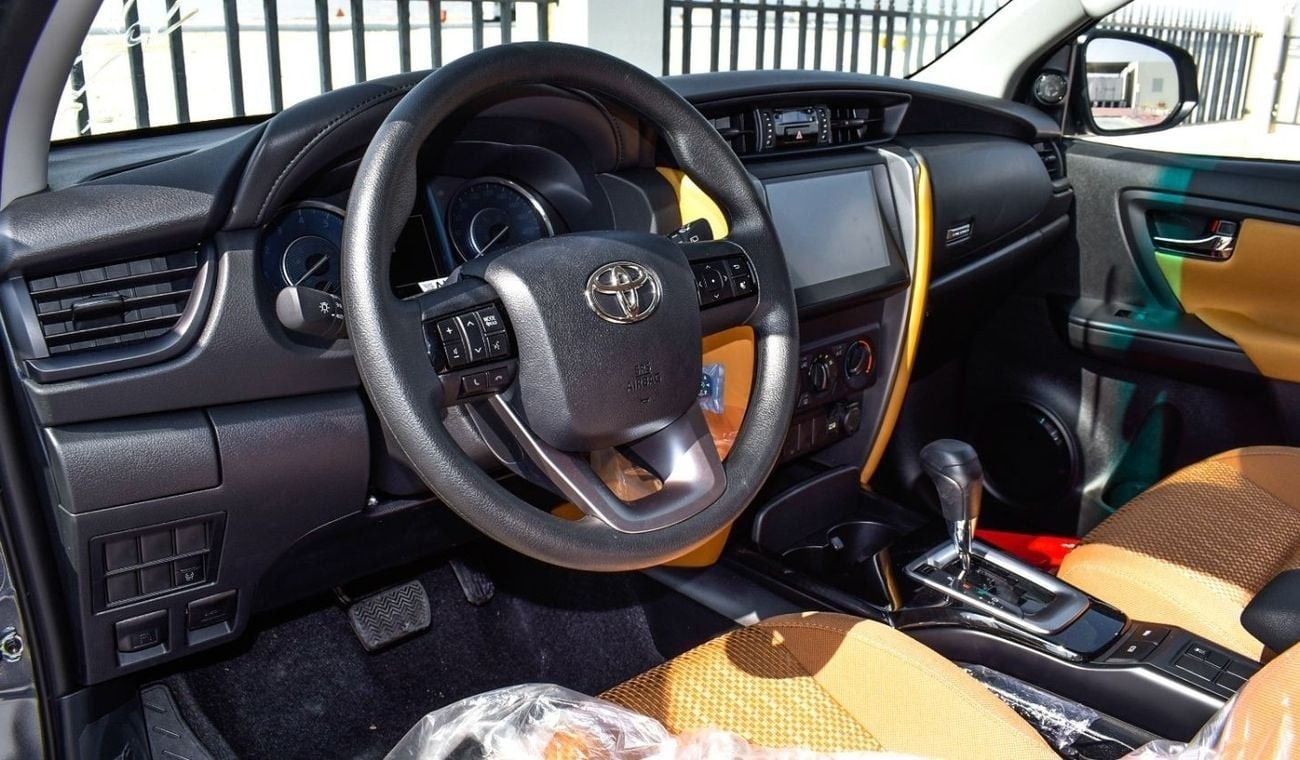 Toyota Fortuner FORTUNER PETROL 2.7L V4 - EXR - 4WD - 2025 MODEL YEAR