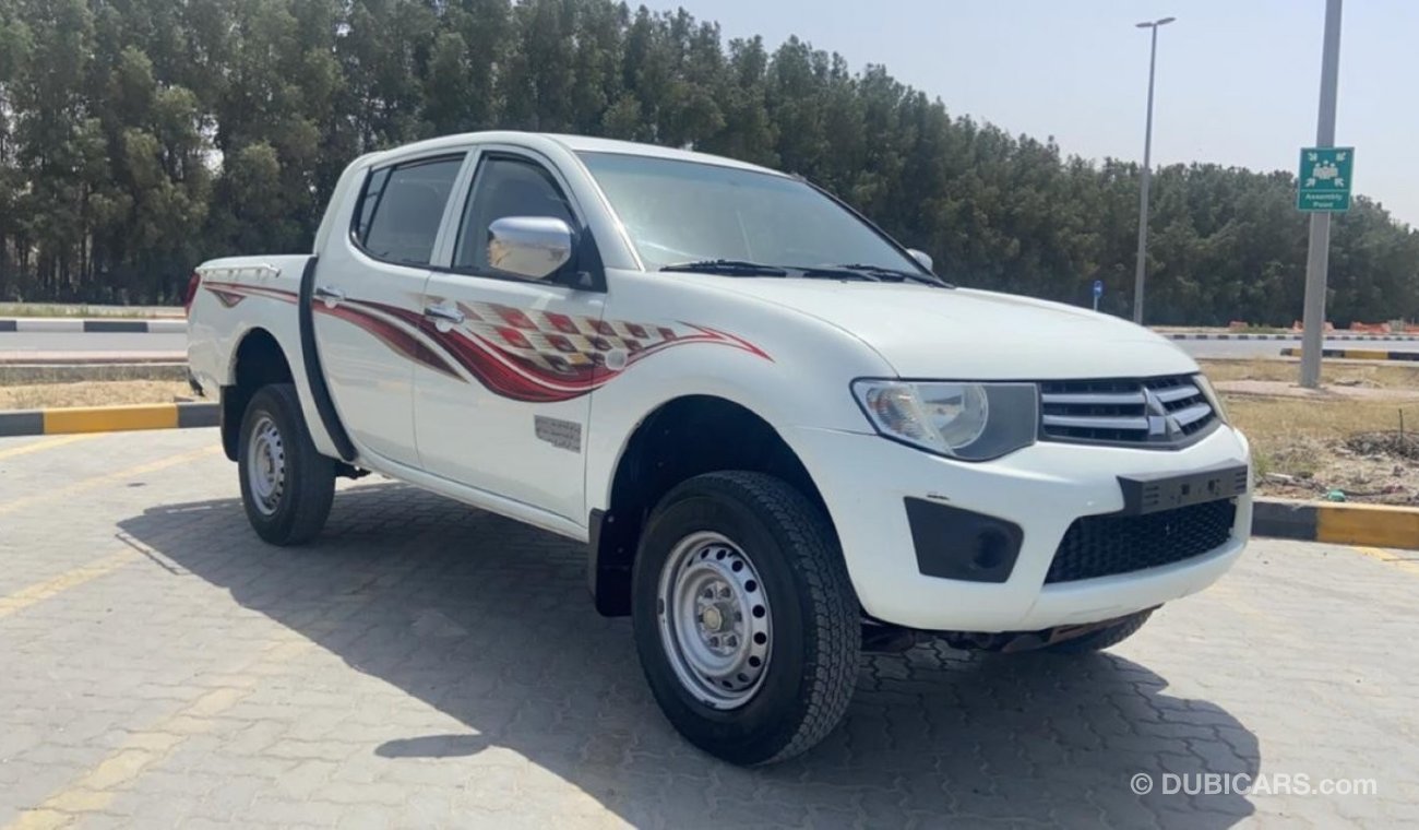 Mitsubishi L200 Std 2012 4x4 Ref#157