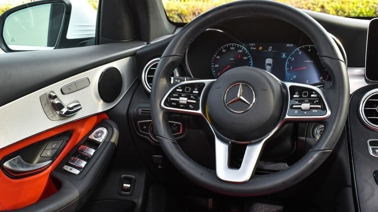 مرسيدس بنز GLC 300 4MATIC