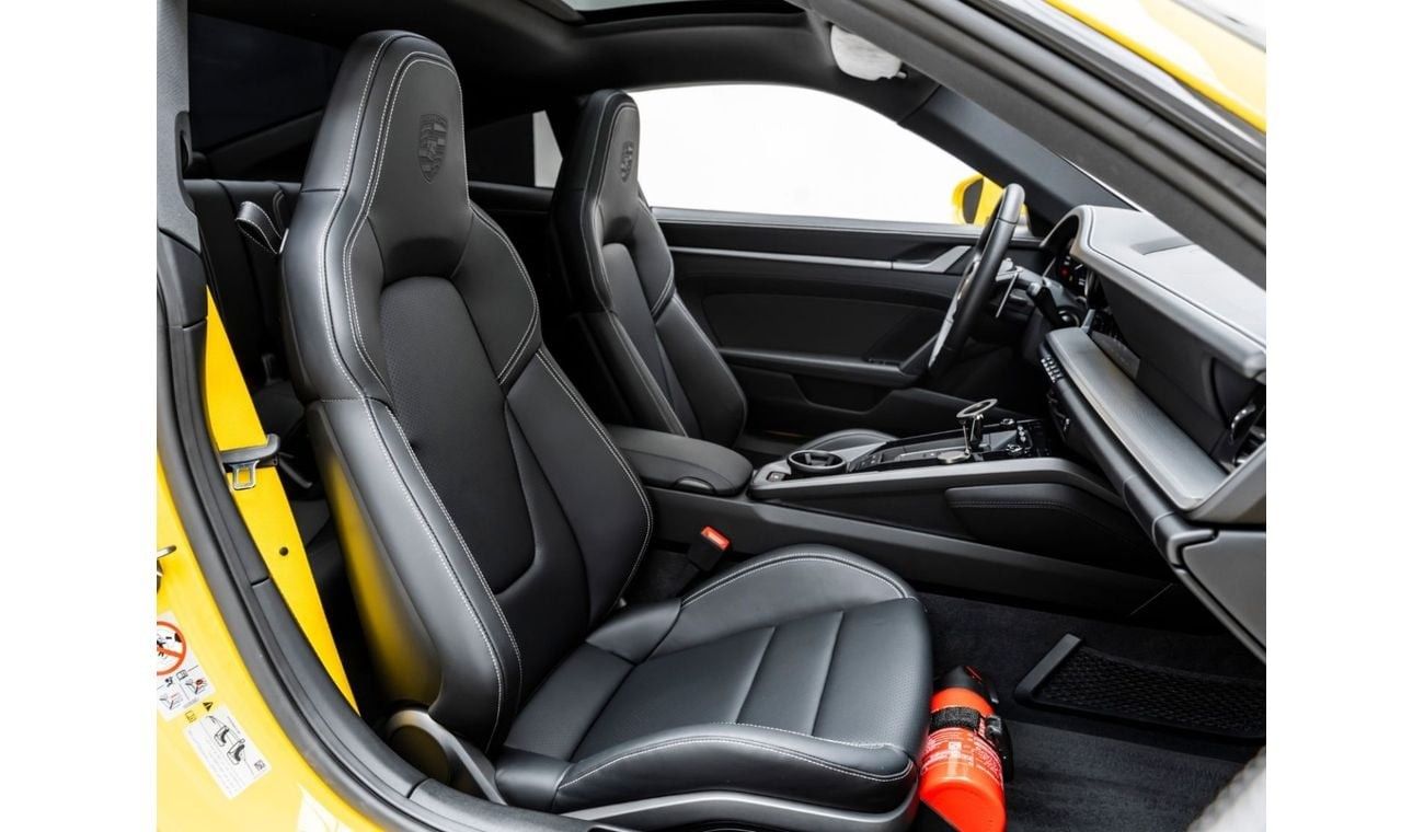 Porsche 911 Carrera 3.0L (380 HP) Coupe