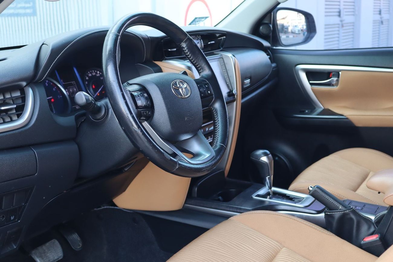 Toyota Fortuner GXR GCC V6