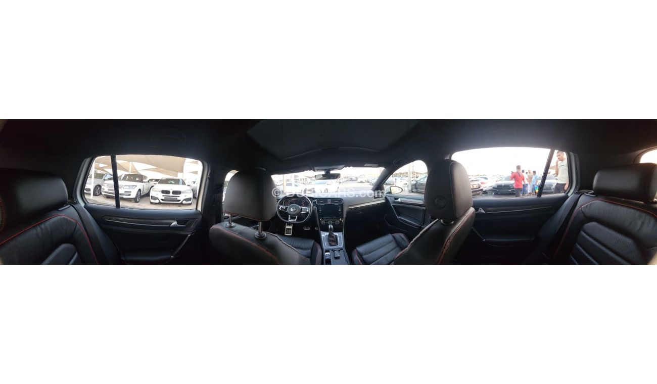 Volkswagen Golf Volkswagen Golf GTI P1 _Gcc_2018_Excellent_Condition _Full option