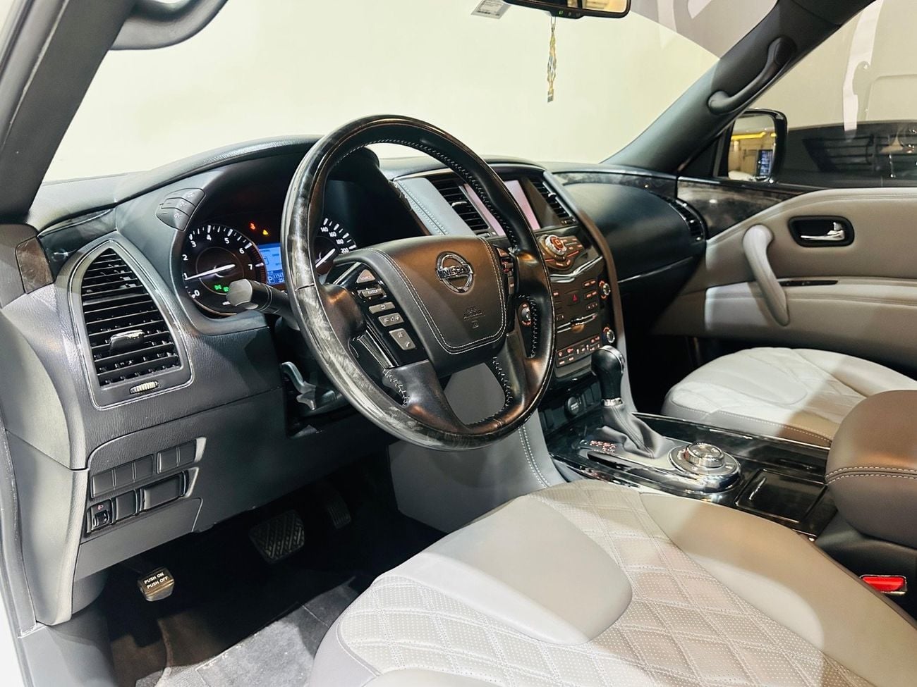 Nissan Patrol LE TITANIUM