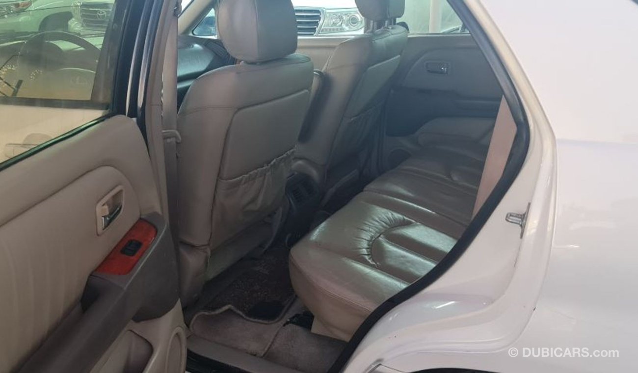 لكزس RX 300 لكزس ار اكس 300 موديل 2001 خليجية بحالة جيدة جدا  سوق سيارات عجمان معرض الصحراء لتجارة السيارات رقم 