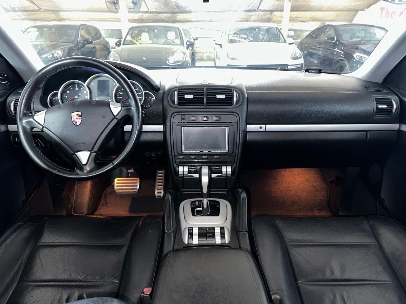 بورش كايان PORSCHE CAYENNE S 2006 4.5L | ROOF-MOUNTED LIGHT BAR | BLACK LEATHER SEATS | OFF-ROAD CUSTOMISED