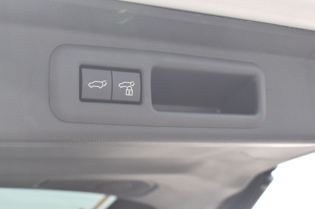 Toyota Sequoia Toyota Sequoia 3.5L, Hybrid - 2024