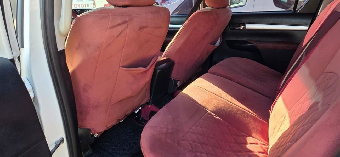 تويوتا هيلوكس 2.7