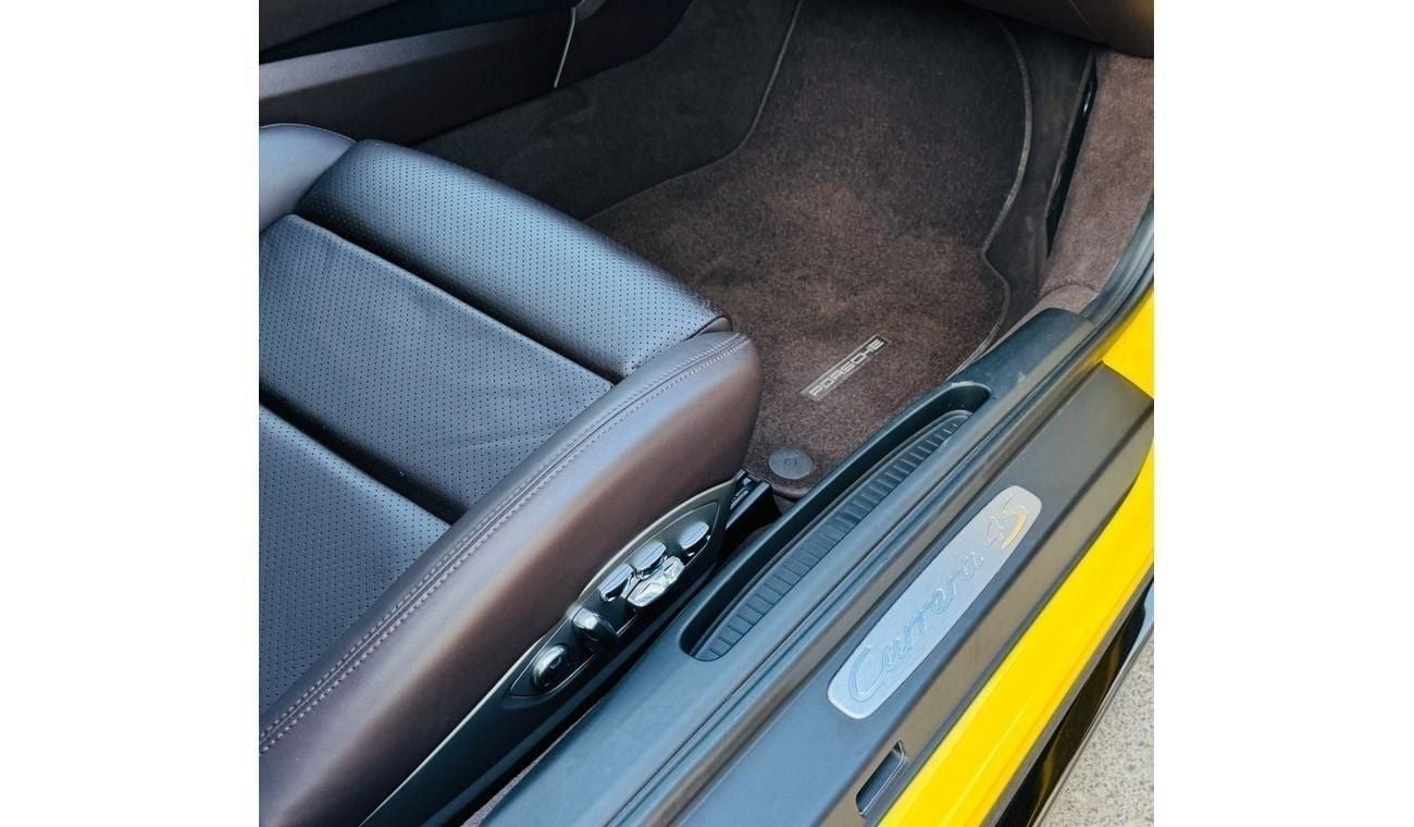 بورش 911 Carrera 4 3.4L Coupe .. 4S .. GCC .. FSH .