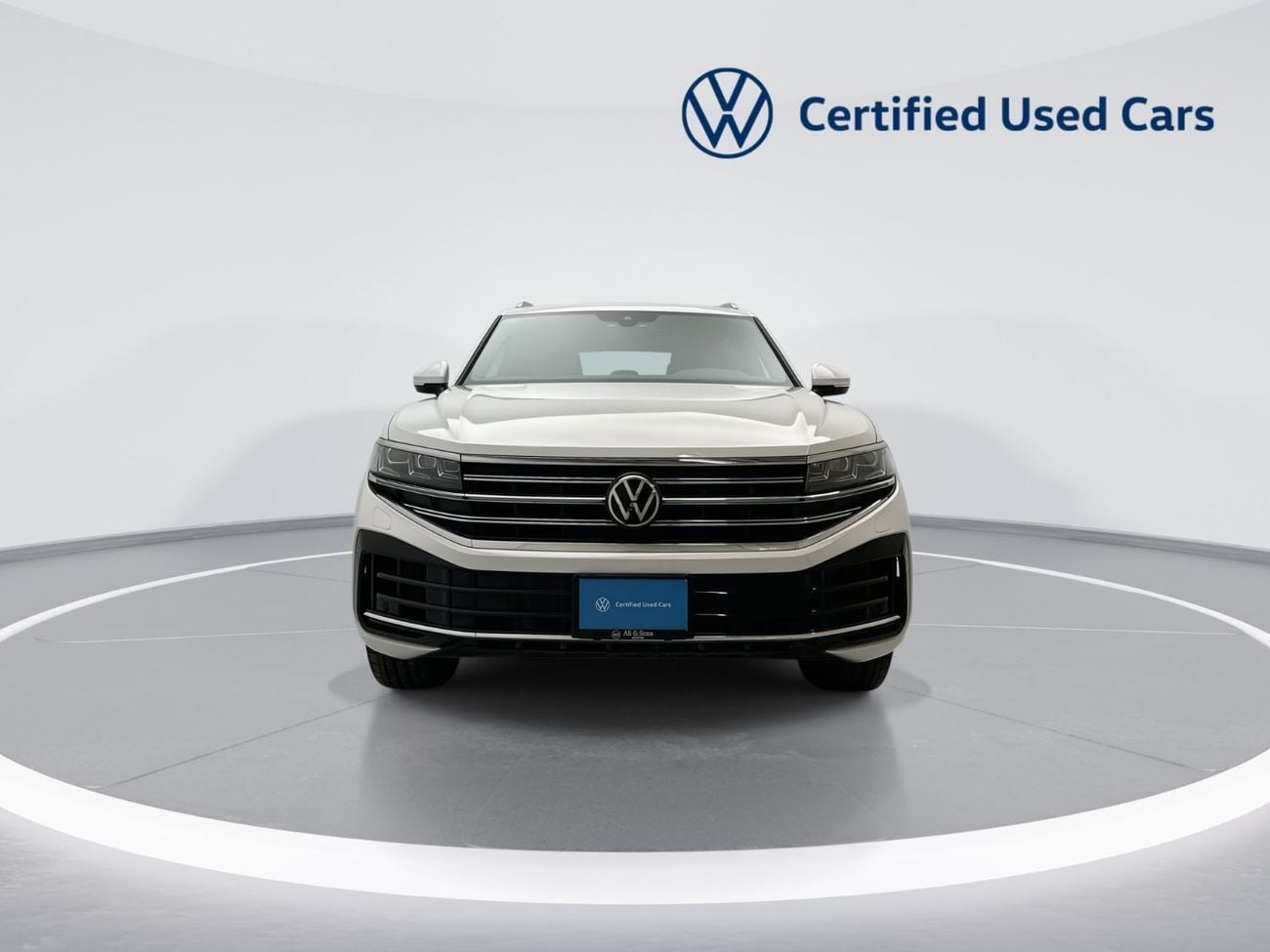 Volkswagen Touareg 3.0T TL (340 HP) Touareg Elegance (Ref#02784)