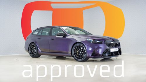 BMW M5 M5 Touring Individual | AED 9,672 PM | Warranty October 2027 - Service October 2028 | GCC
