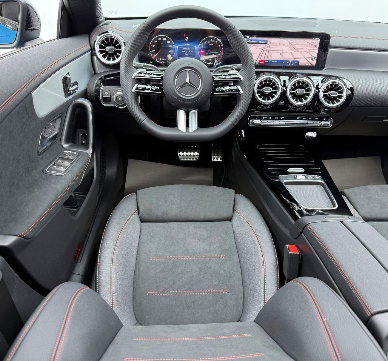 Mercedes-Benz CLA 200 *Brand New* 2025 Mercedes Benz CLA 200 AMG Premium, 2030 Mercedes Warranty, Delivery Km, GCC