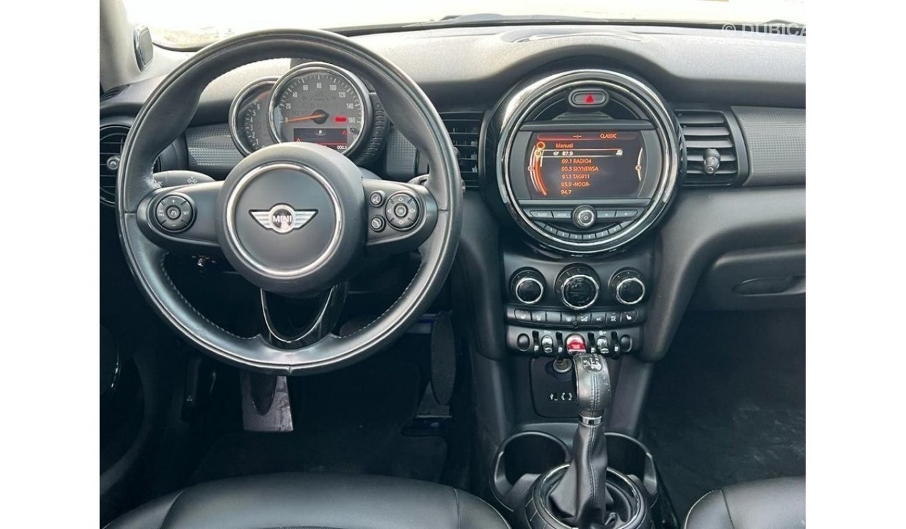 Mini Cooper Std MINI COOPER 2017 FULL OPTION LOW MILEAGE IN PERFECT CONDITION