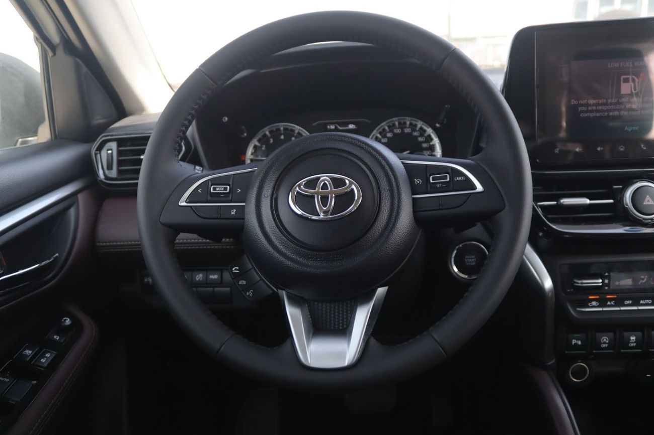 Toyota Urban Cruiser 2026 TOYOTA URBAN CRUISER **EXPORT ONLY**التصدير فقط خارج الخليج***