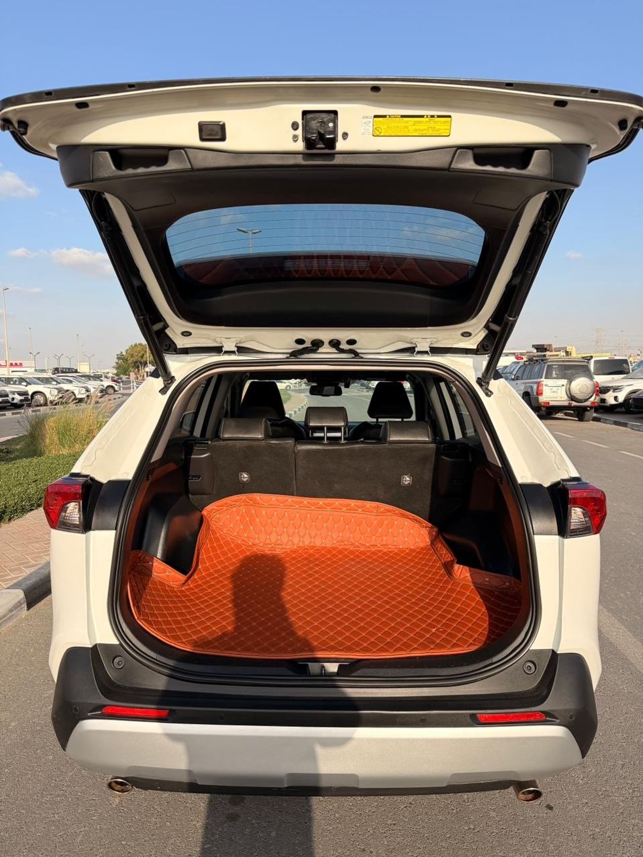 تويوتا راف ٤ Full Option 2.0L Japan push start, leather seats