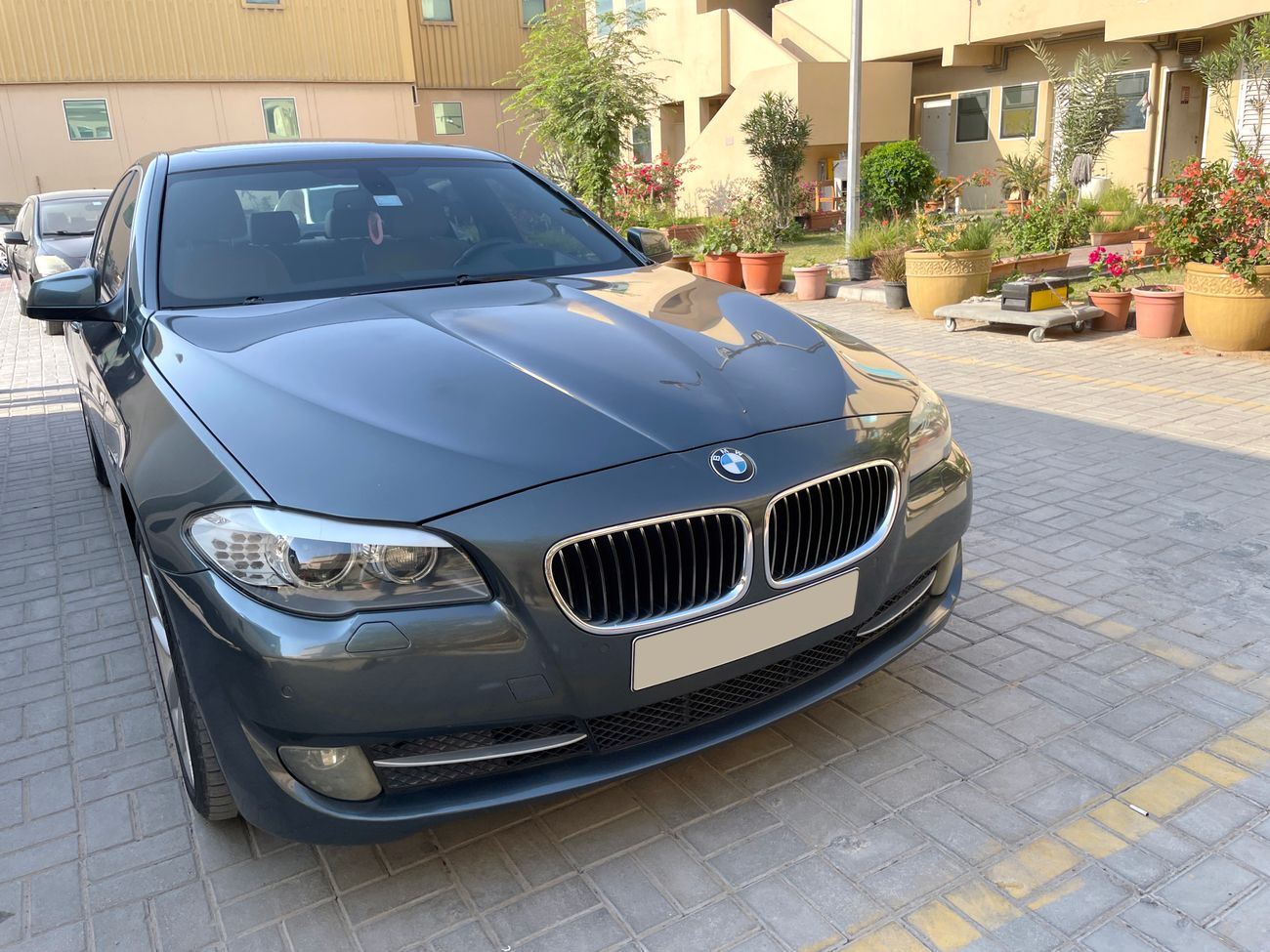 BMW 528i