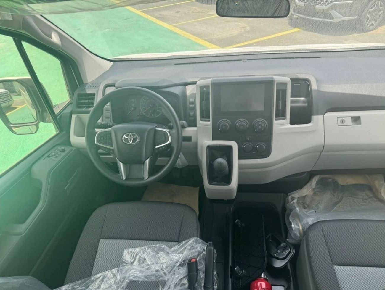 Toyota Hiace GLS - High Roof 3.5L