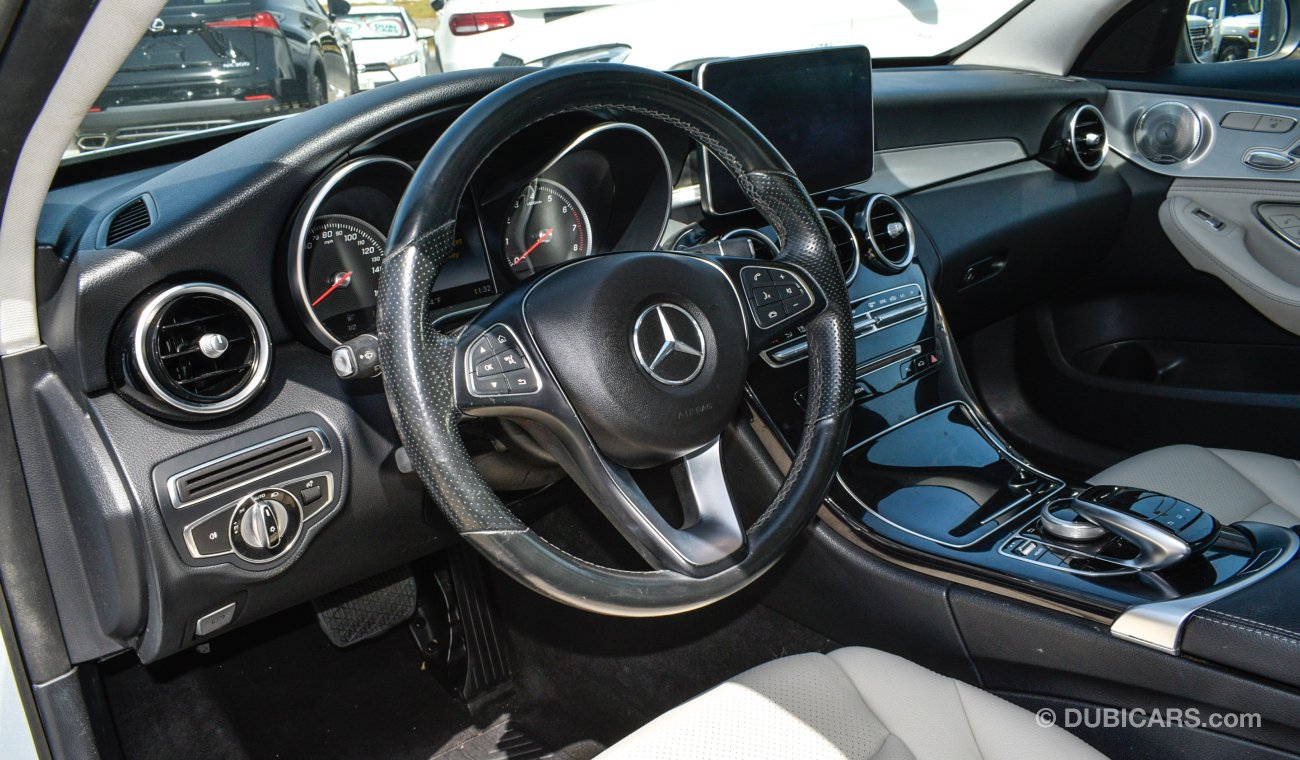 مرسيدس بنز C 300 4Matic