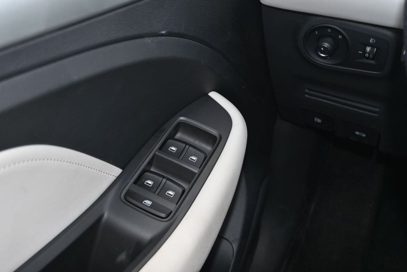 أم جي ZS MG ZS 1.5L Petrol Full Option Model 2023, Color Silver