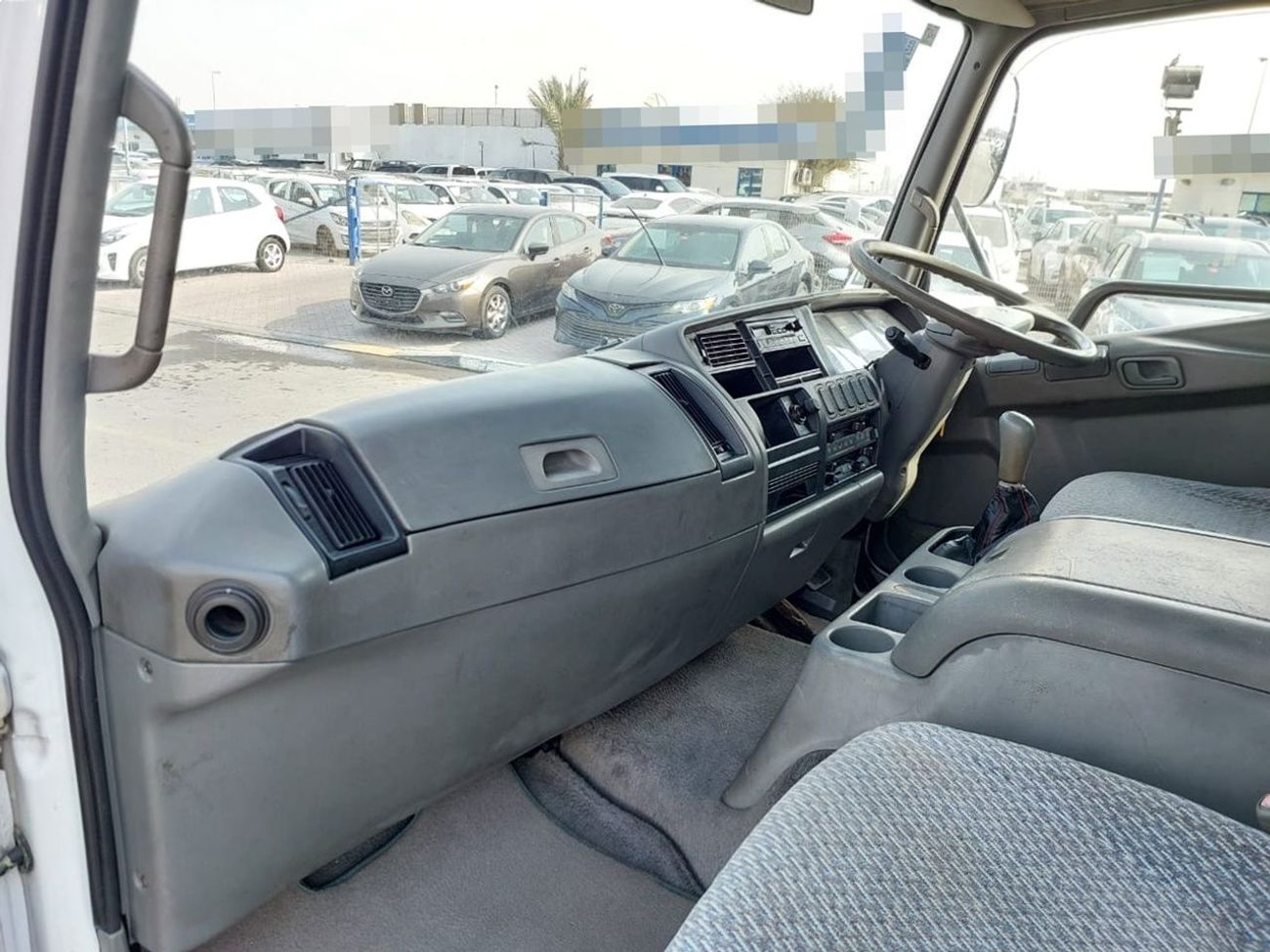 Mitsubishi Fighter MITSUBISHI FIGHTER TRUCK RHD 1998 MODEL 8.2 L DIESEL MANUAL(PM40025)