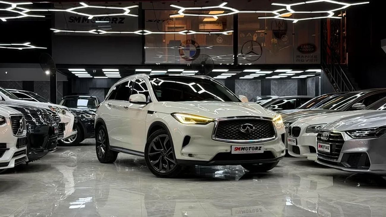 Infiniti QX50 Luxury 2.0L RWD GCC INFINITY FULLY SERVICED MIND CONDITION WITH WARRANTY AND FINANCE