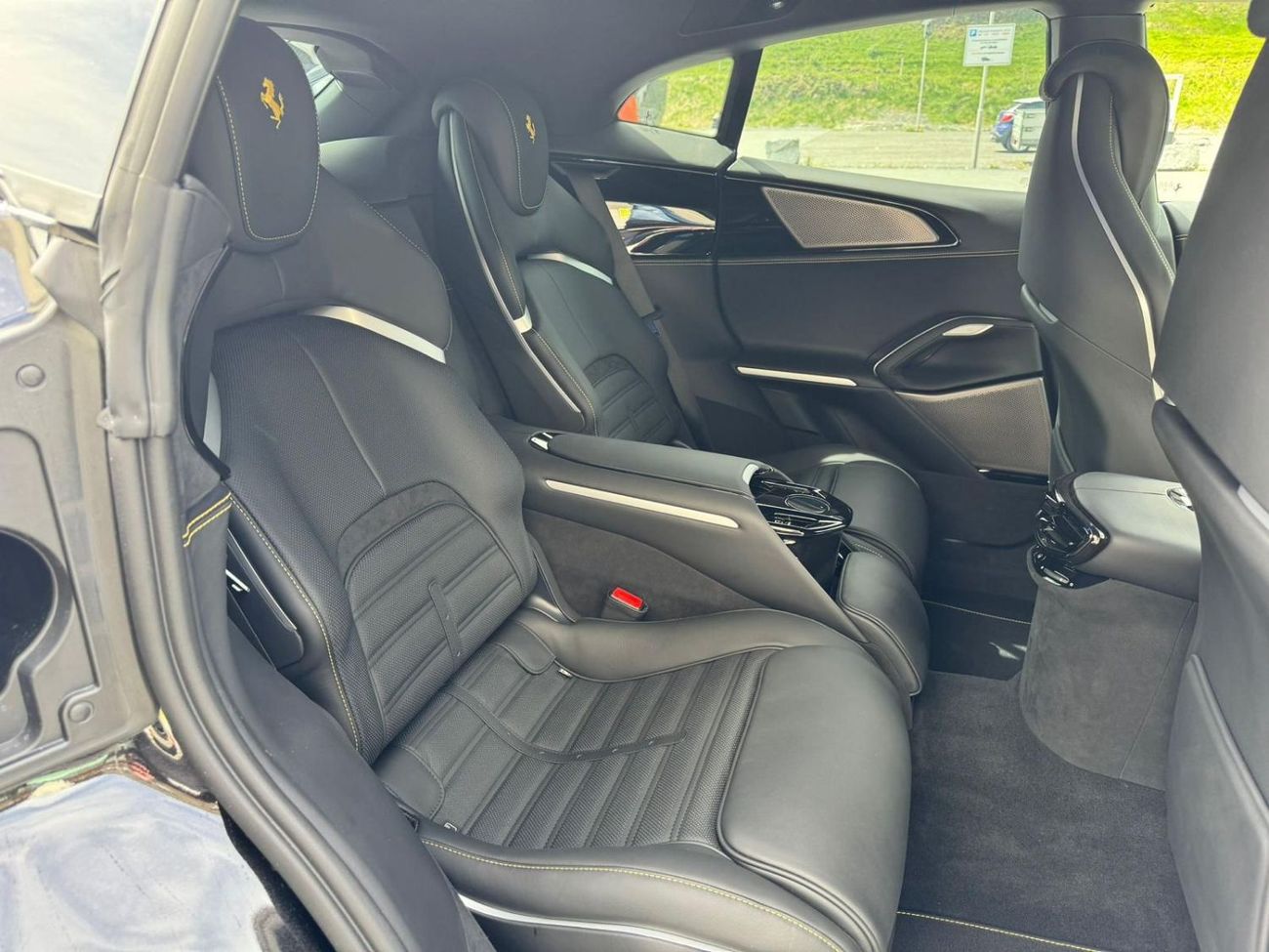 Ferrari Purosangue Purosangue