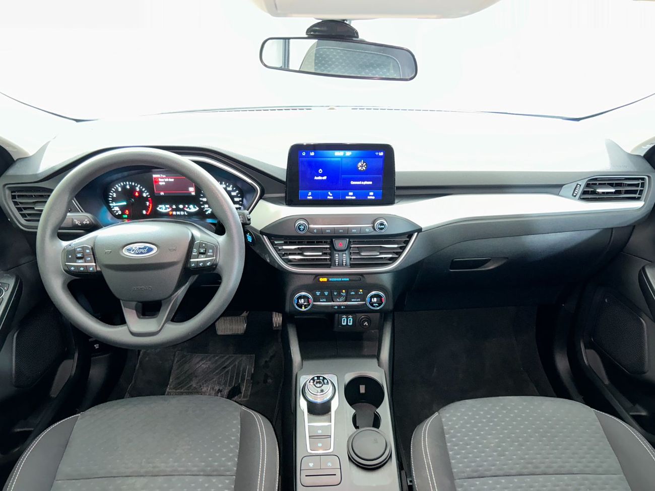 Ford Escape 1.5T Ambiente E1021 ESCAPE AMBIENTE FWD 1.5L AT CLTH