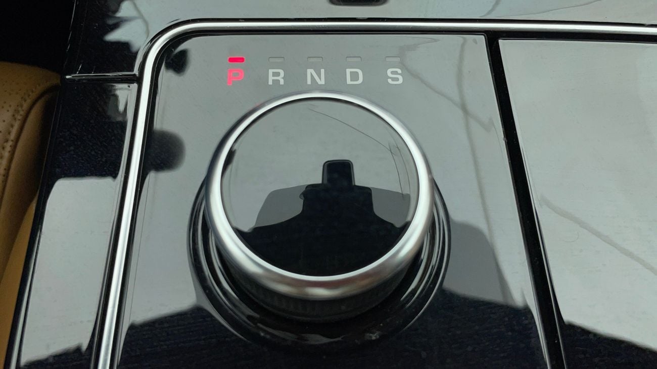 لاند روفر رينج روفر فيلار P300 R DYNAMIC HSE 2 | بدون دفعة مقدمة | اختبار القيادة في المنزل