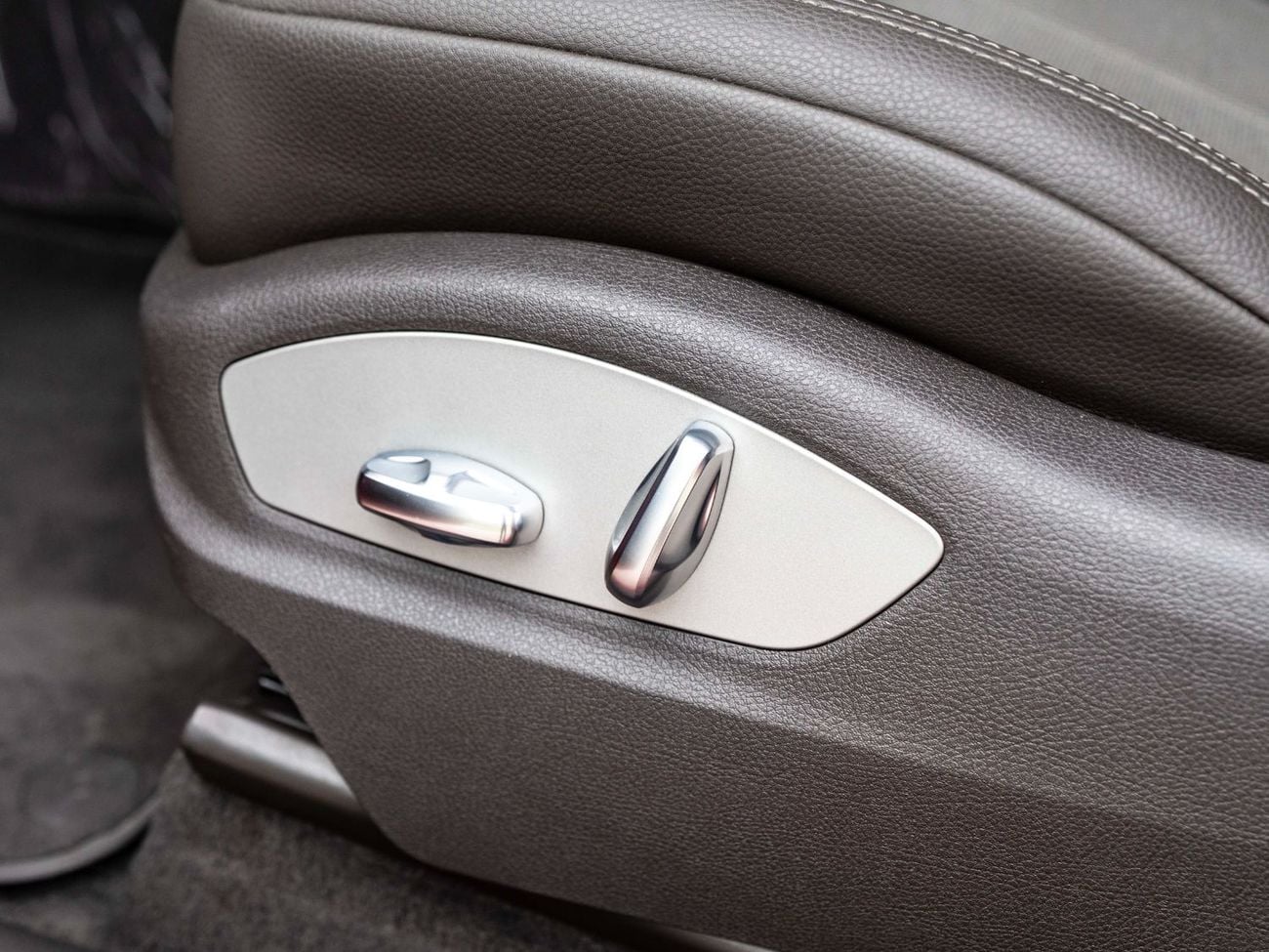 Porsche Macan Std 2.0L (252 HP)