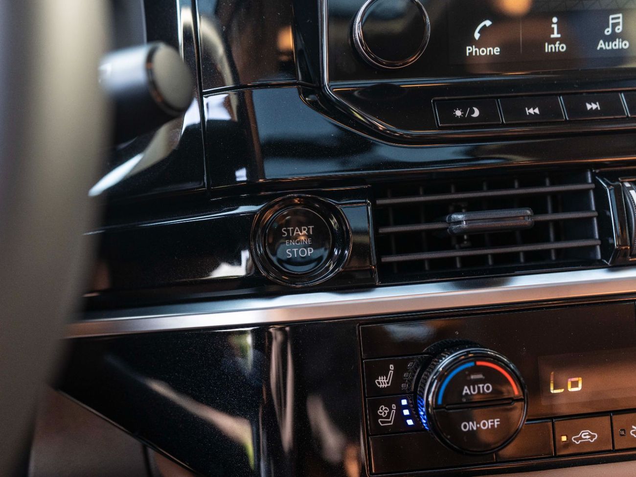 نيسان باثفايندر 3.5L SL 4WD