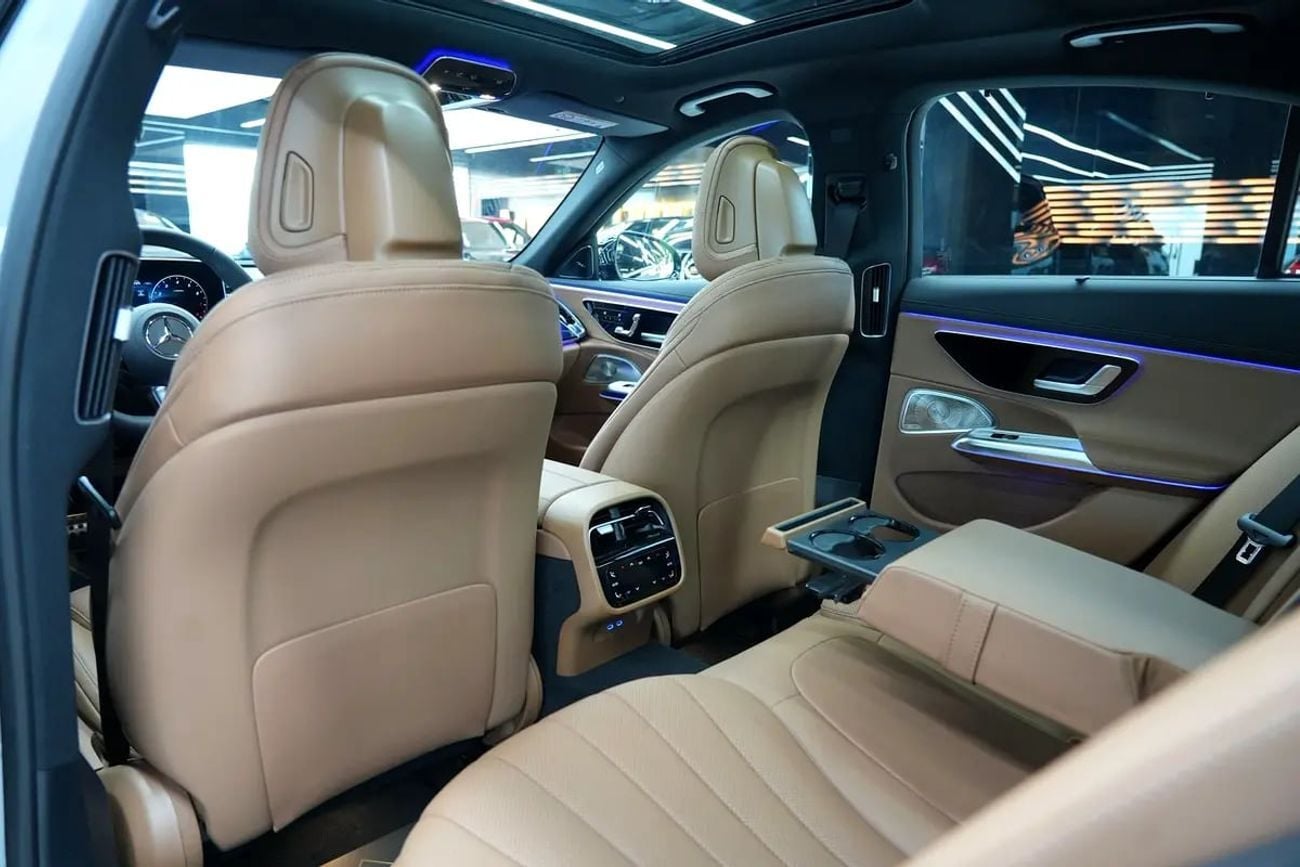 مرسيدس بنز E300 E 300 | GCC 0km | Agency Warranty | AMG Package