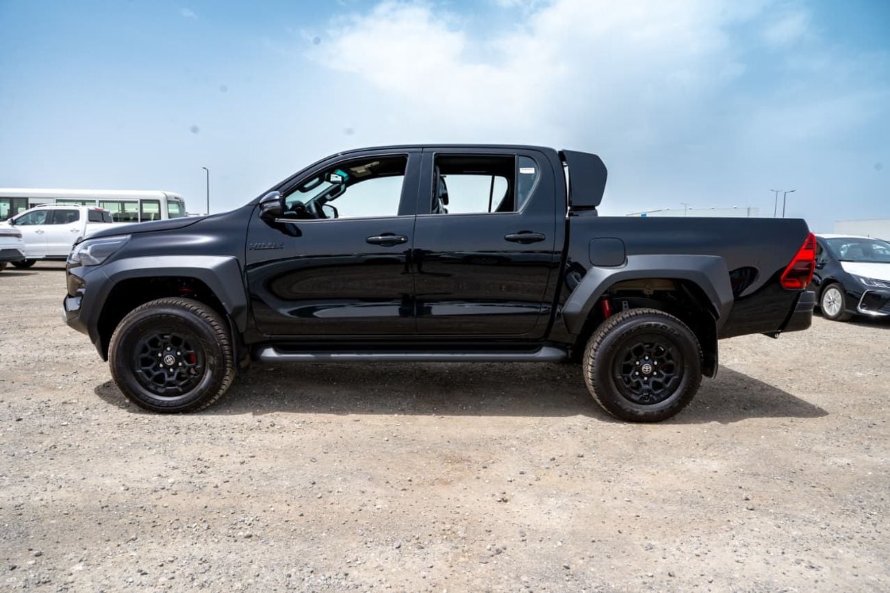 تويوتا هيلوكس GR-Sports | 2.8L | Diesel | 4x4 | Special Edition
