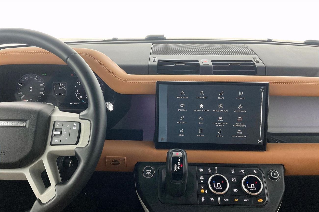 لاند روفر ديفندر P400 130 HSE | National Day Celebration | شامل الضمان | 0 ﺪﻔﻋﺓ ﺃﻮﻟﻯ